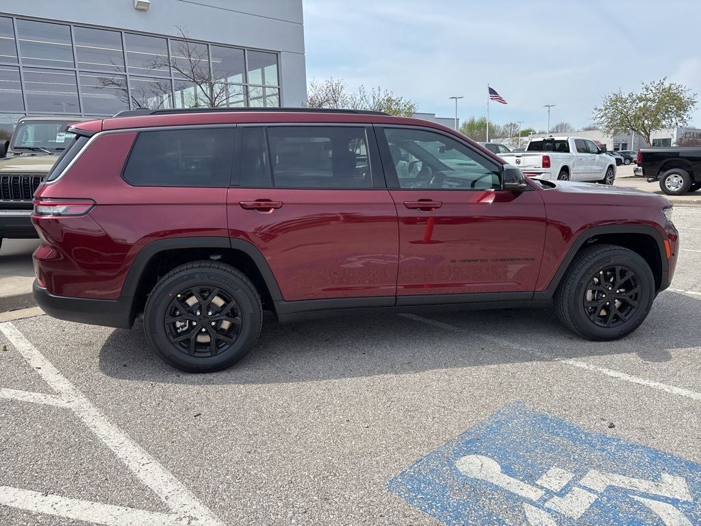 2026 Jeep Grand Cherokee GRAND CHEROKEE L LAREDO ALTITUDE 4X4