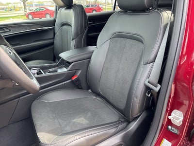 2026 Jeep Grand Cherokee GRAND CHEROKEE L LAREDO ALTITUDE 4X4