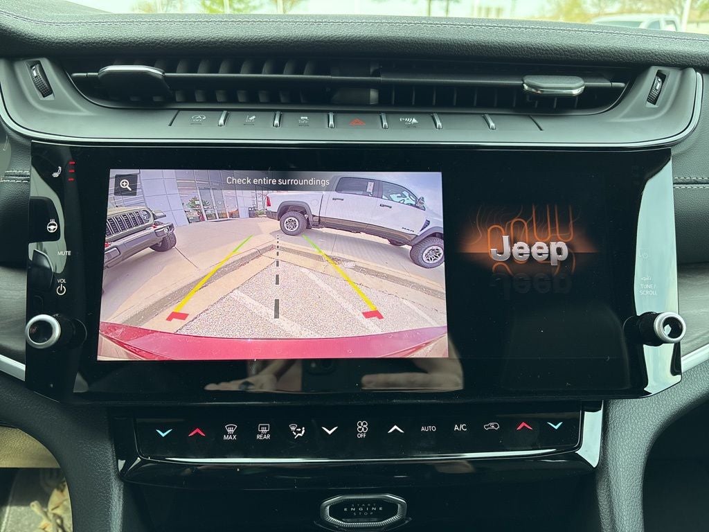 2026 Jeep Grand Cherokee GRAND CHEROKEE L LAREDO ALTITUDE 4X4