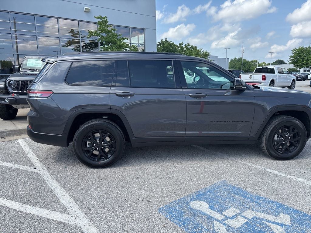 2026 Jeep Grand Cherokee GRAND CHEROKEE L LAREDO ALTITUDE 4X4