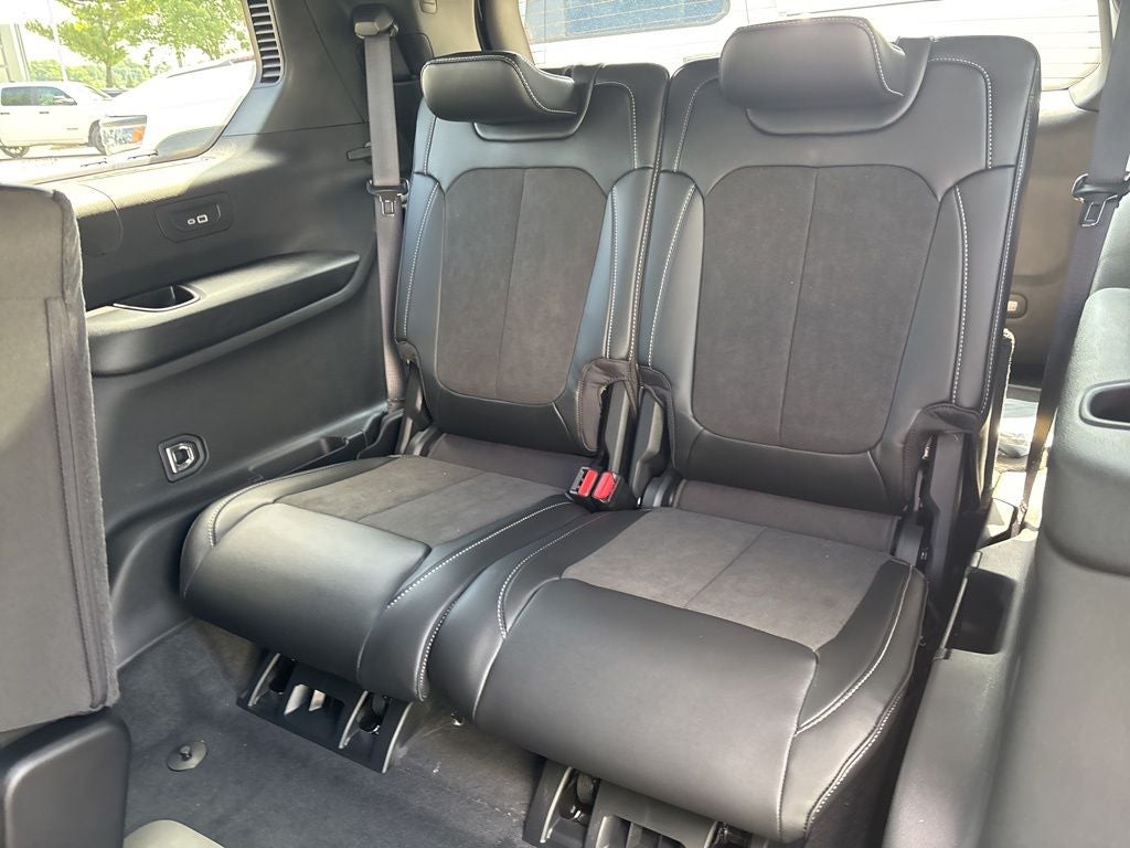 2026 Jeep Grand Cherokee GRAND CHEROKEE L LAREDO ALTITUDE 4X4