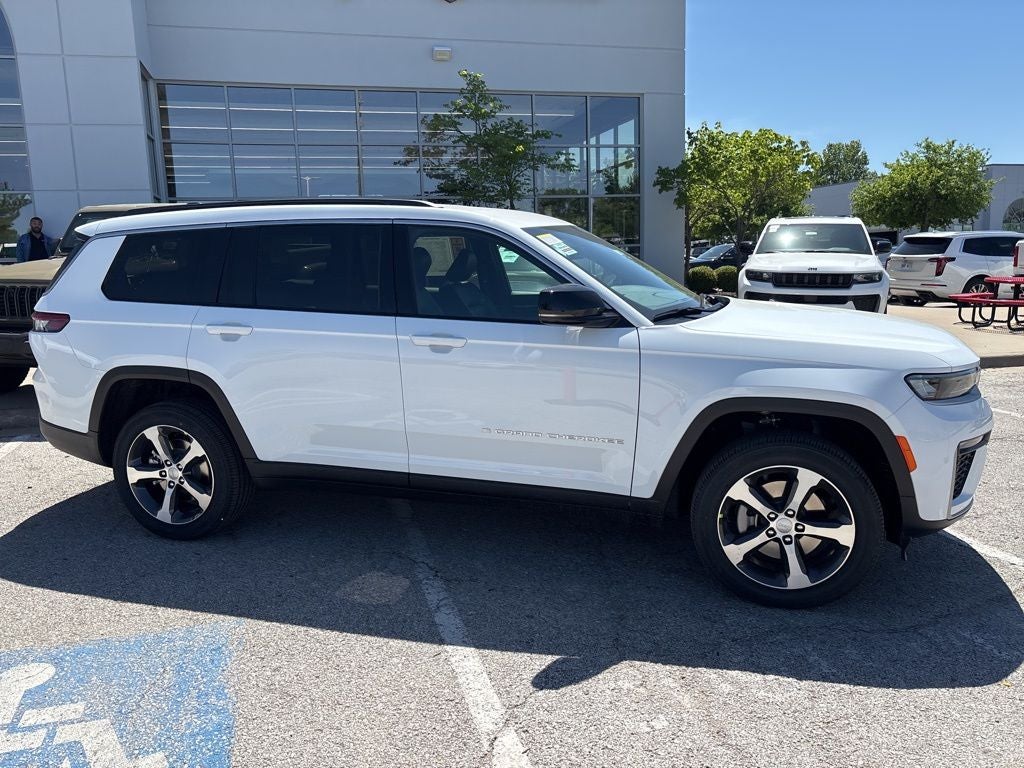 2026 Jeep Grand Cherokee GRAND CHEROKEE L LIMITED 4X4