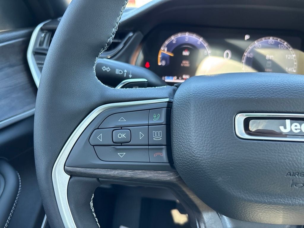 2027 Jeep Grand Cherokee Limited Reserve
