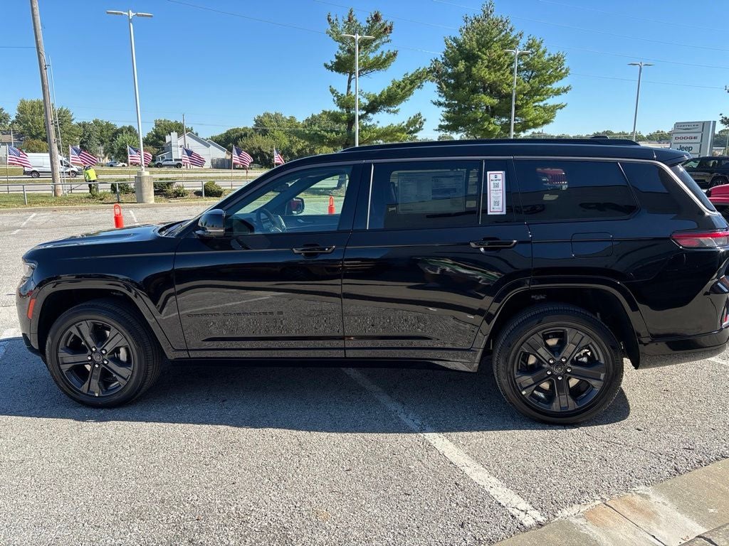 2027 Jeep Grand Cherokee Limited Reserve