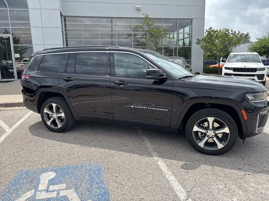 2026 Jeep Grand Cherokee GRAND CHEROKEE L LIMITED 4X4