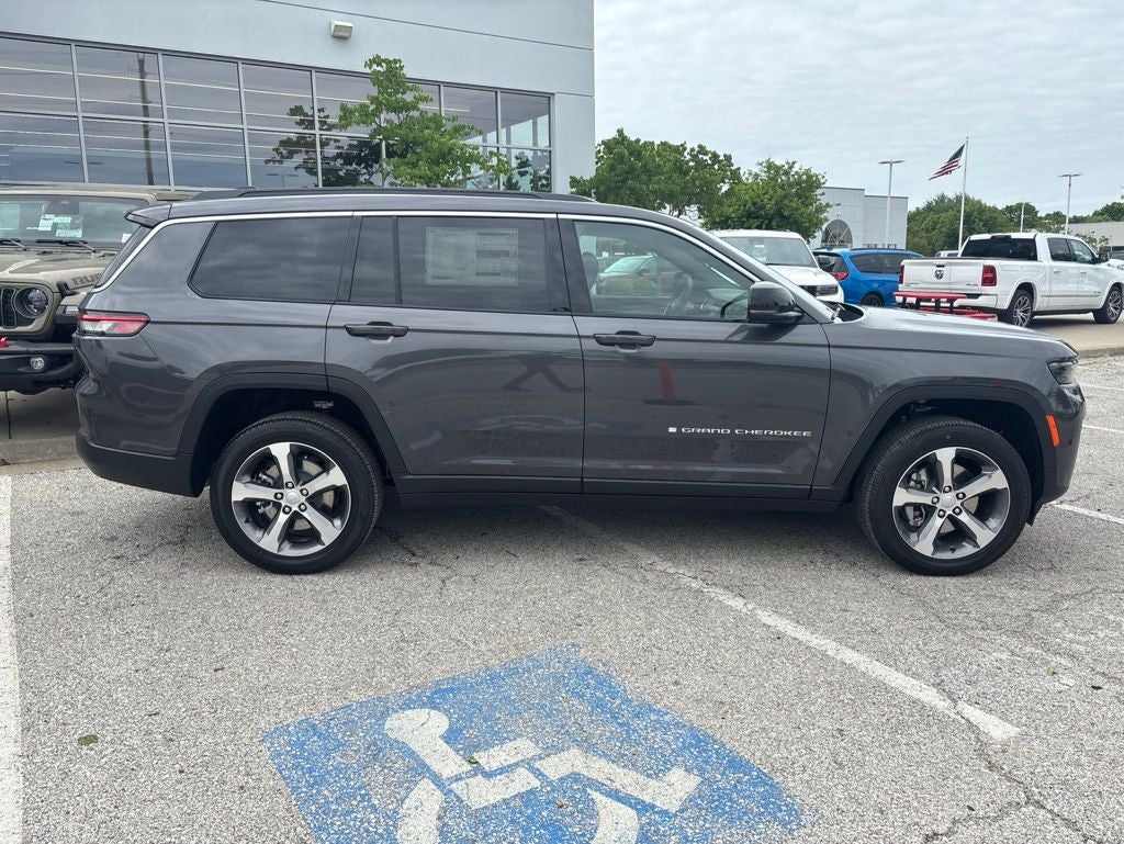 2026 Jeep Grand Cherokee GRAND CHEROKEE L LIMITED 4X4