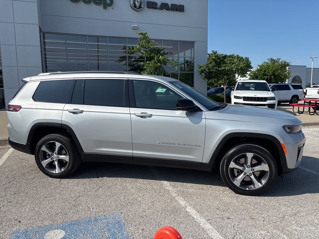 2026 Jeep Grand Cherokee GRAND CHEROKEE L LIMITED 4X4