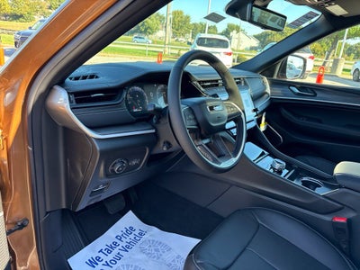 2027 Jeep Grand Cherokee GRAND CHEROKEE L LIMITED RESERVE 4X4