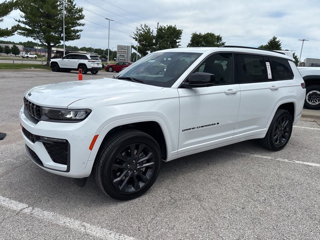 2026 Jeep Grand Cherokee GRAND CHEROKEE L LIMITED RESERVE 4X4