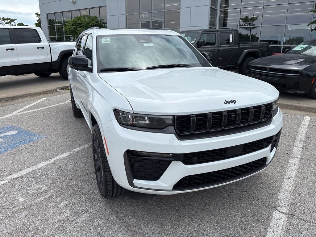 2026 Jeep Grand Cherokee GRAND CHEROKEE L LIMITED RESERVE 4X4