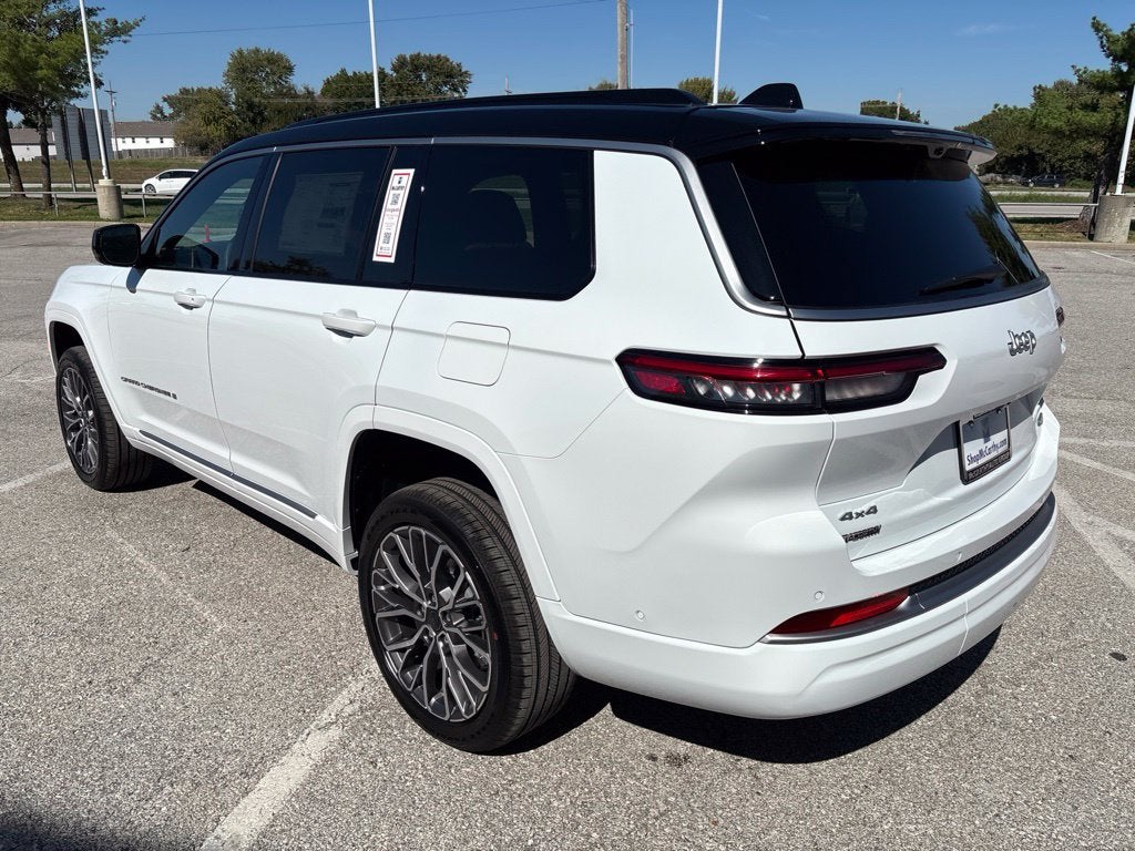 2027 Jeep Grand Cherokee GRAND CHEROKEE L SUMMIT 4X4