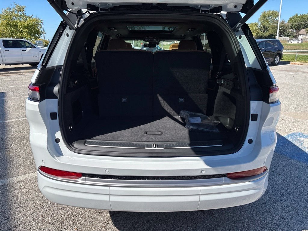 2027 Jeep Grand Cherokee GRAND CHEROKEE L SUMMIT 4X4