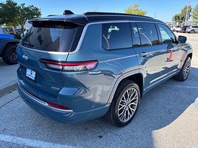 2027 Jeep Grand Cherokee GRAND CHEROKEE L SUMMIT 4X4