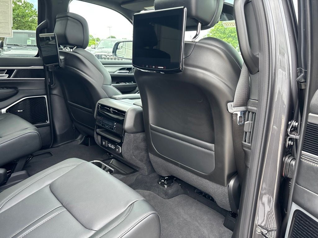 2026 Jeep Grand Wagoneer GRAND WAGONEER L LIMITED RESERVE 4X4