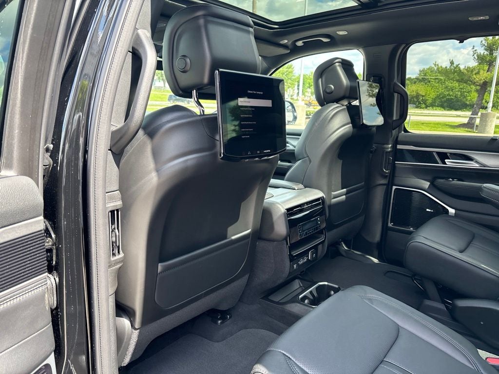 2026 Jeep Grand Wagoneer GRAND WAGONEER L LIMITED RESERVE 4X4