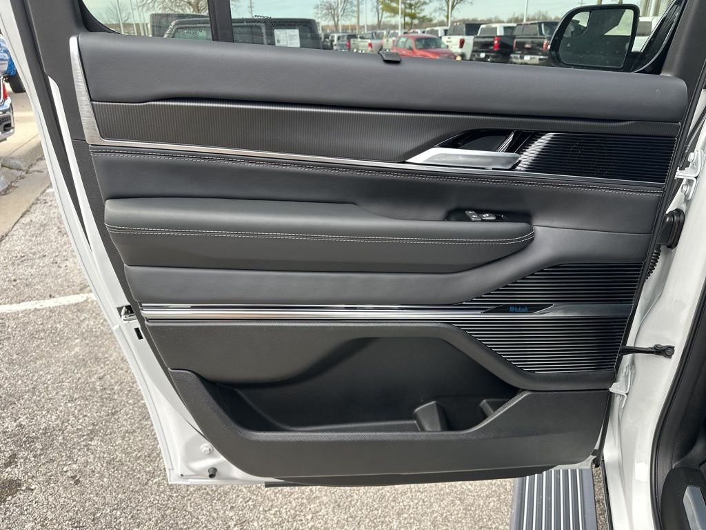 2026 Jeep Grand Wagoneer GRAND WAGONEER L SUMMIT OBSIDIAN 4X4