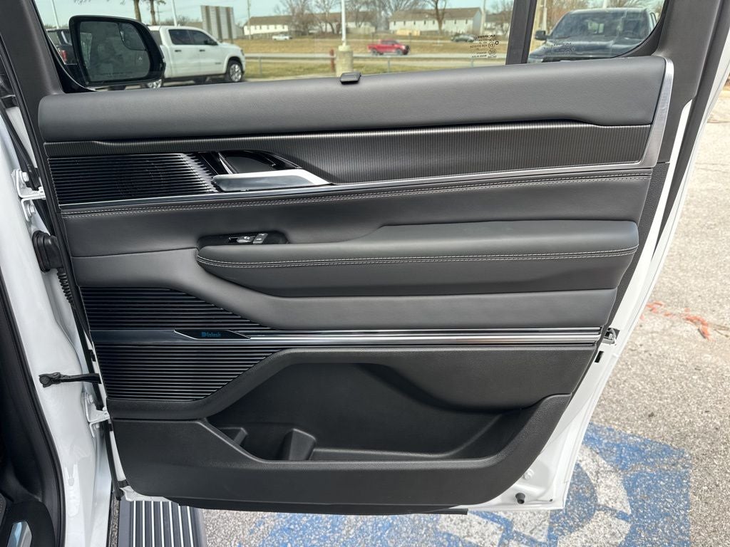 2026 Jeep Grand Wagoneer GRAND WAGONEER L SUMMIT OBSIDIAN 4X4