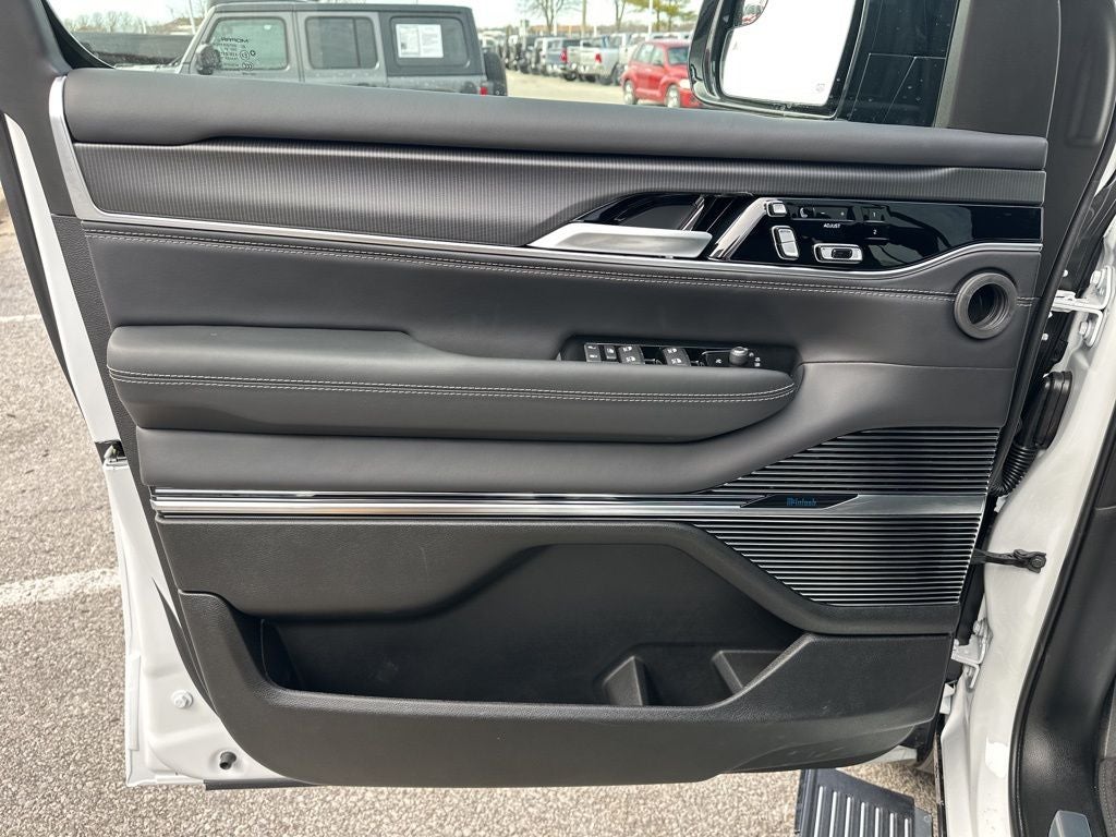 2026 Jeep Grand Wagoneer GRAND WAGONEER L SUMMIT OBSIDIAN 4X4