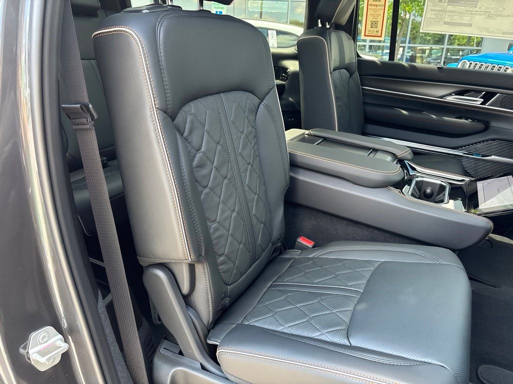 2026 Jeep Grand Wagoneer GRAND WAGONEER L SUMMIT RESERVE 4X4
