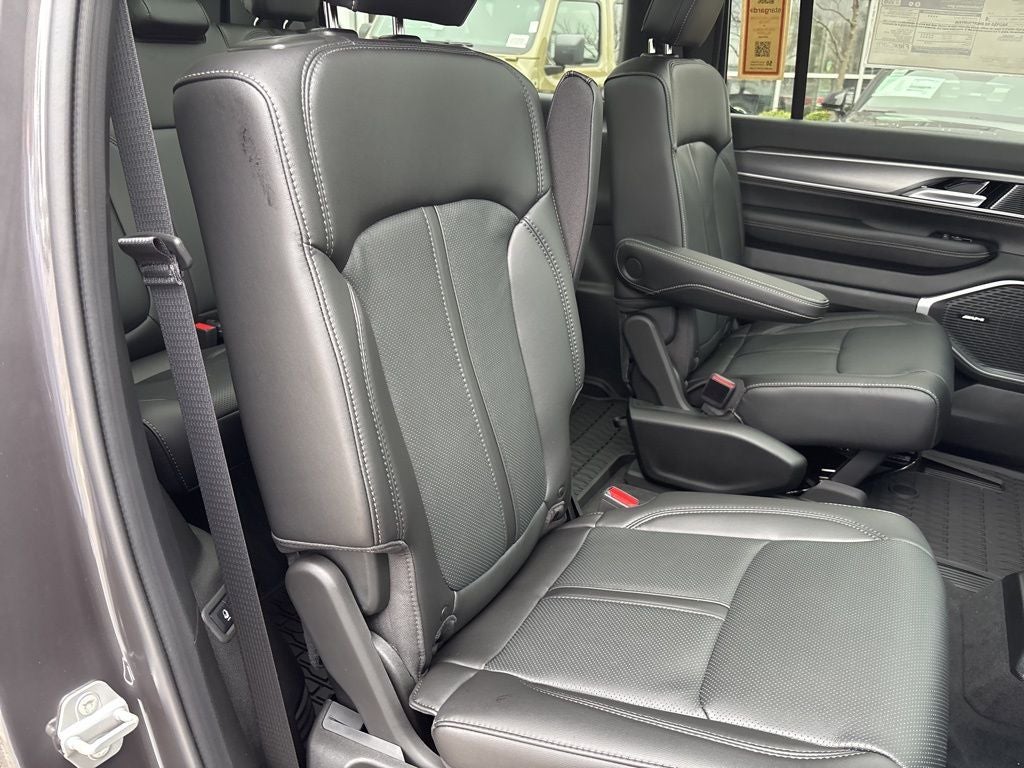 2026 Jeep Grand Wagoneer GRAND WAGONEER UPLAND 4X4