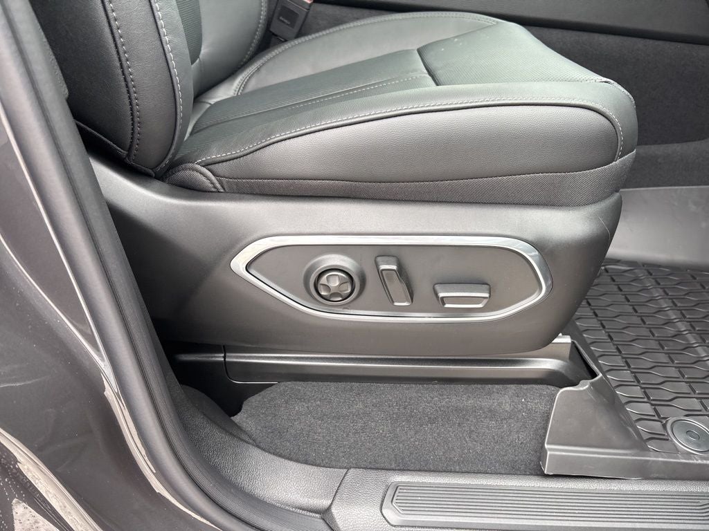 2026 Jeep Grand Wagoneer GRAND WAGONEER UPLAND 4X4