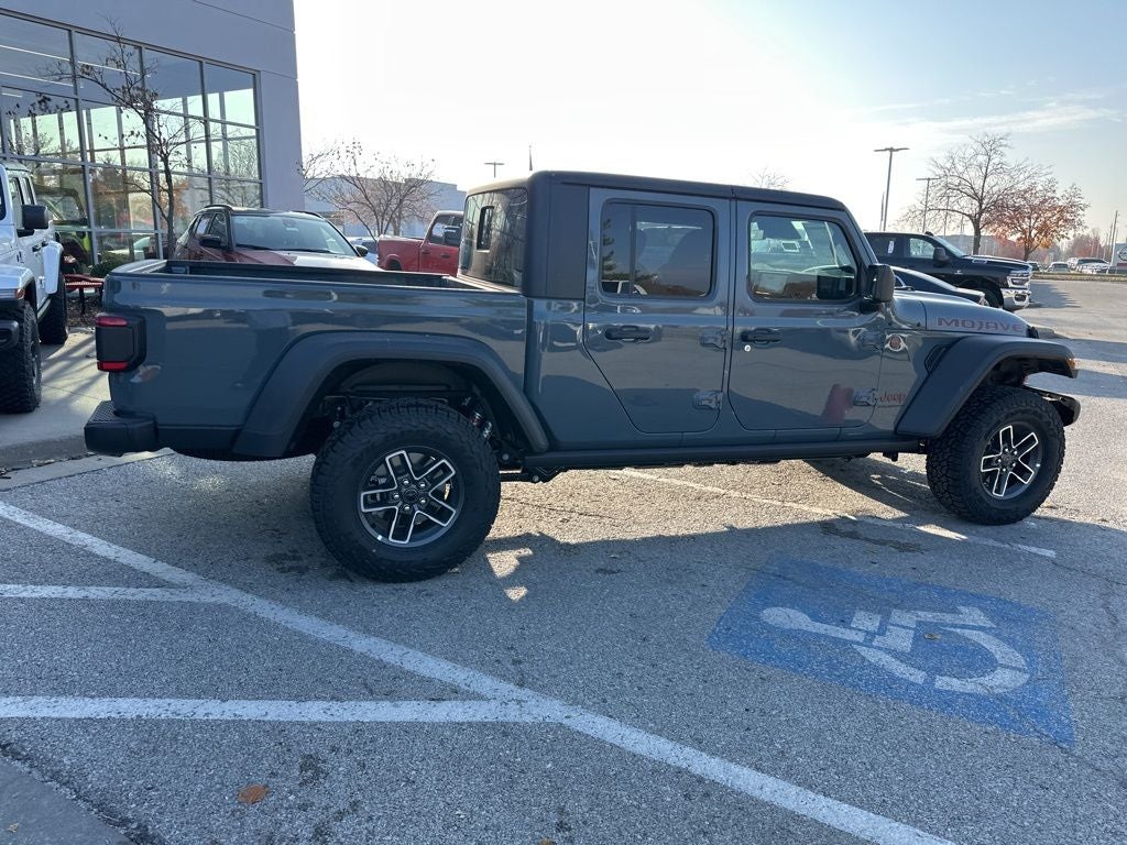 2026 Jeep Gladiator GLADIATOR MOJAVE 4X4