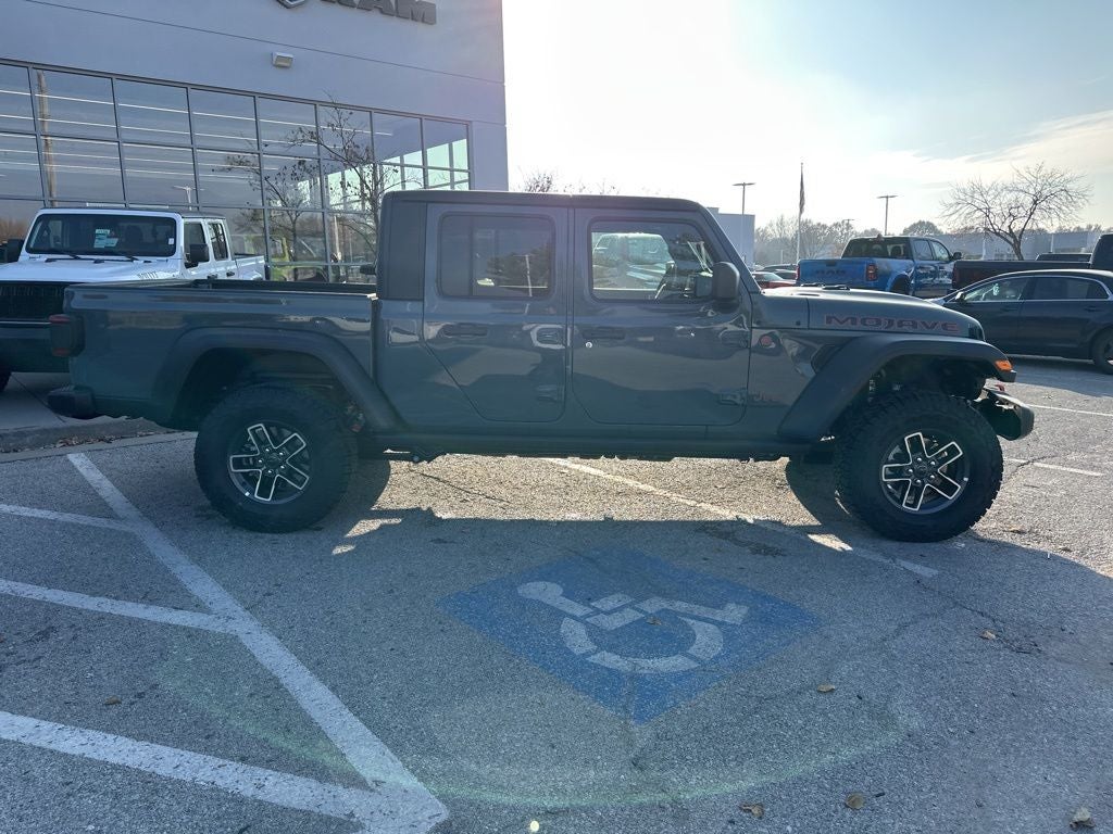 2026 Jeep Gladiator GLADIATOR MOJAVE 4X4