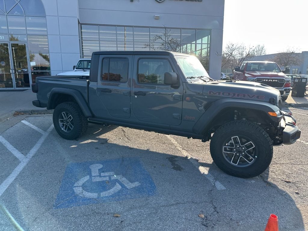 2026 Jeep Gladiator GLADIATOR MOJAVE 4X4