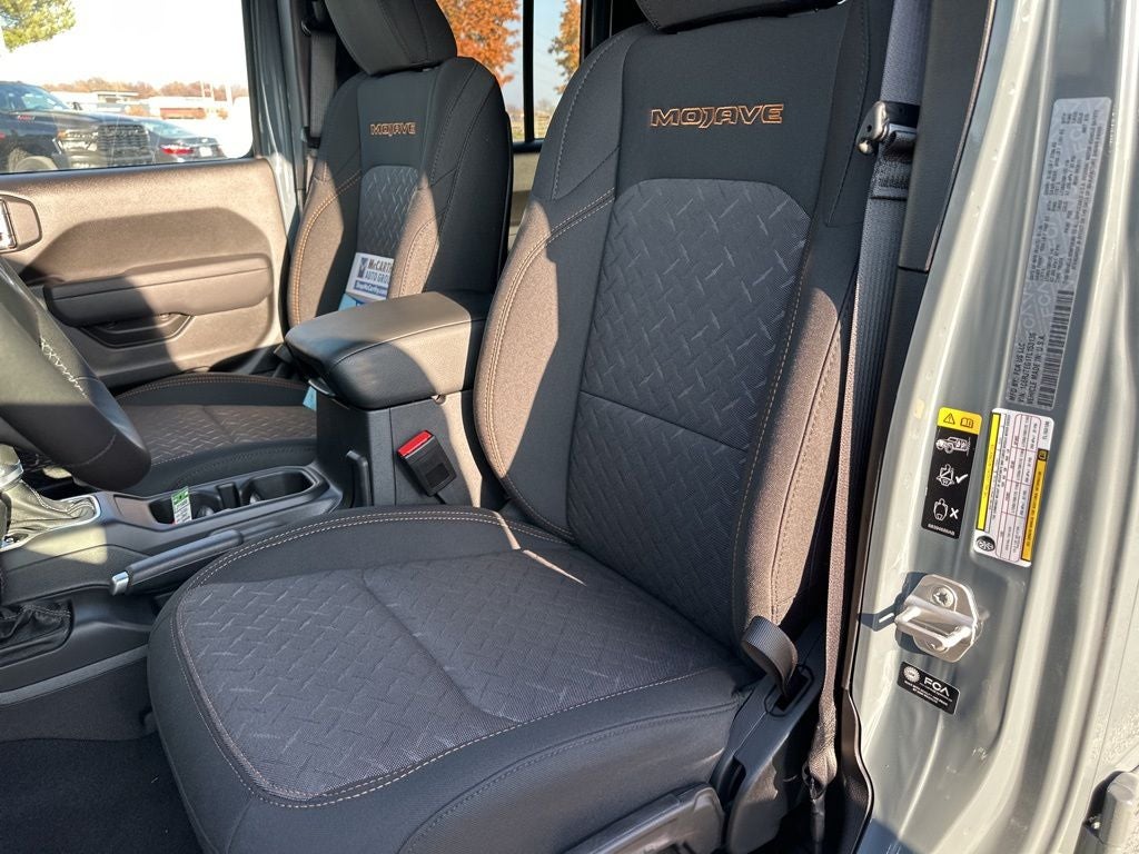 2026 Jeep Gladiator GLADIATOR MOJAVE 4X4