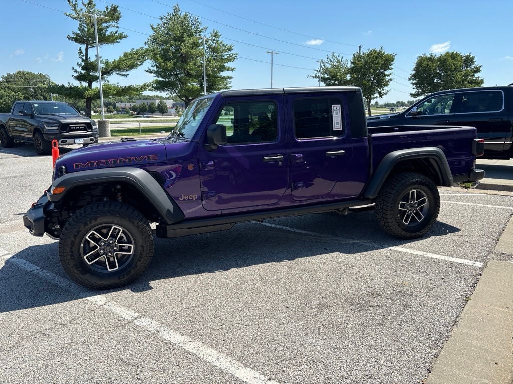 2026 Jeep Gladiator GLADIATOR MOJAVE 4X4