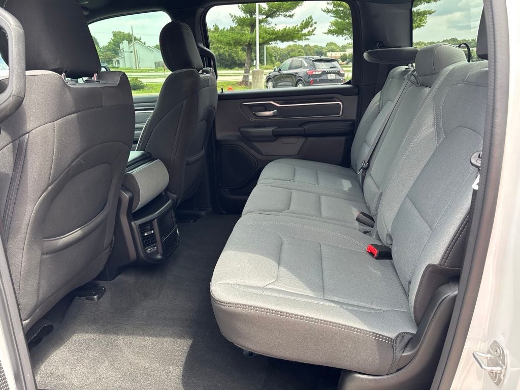 2023 RAM 1500 Big Horn Crew Cab 4x4 5'7' Box