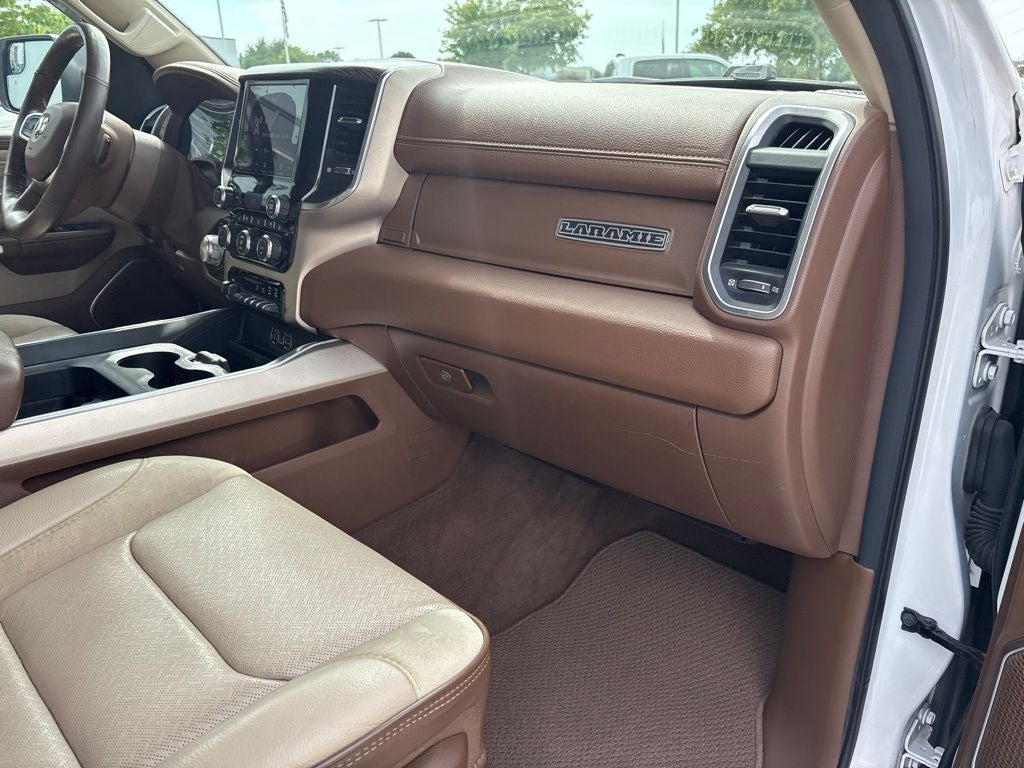 2020 RAM 1500 Laramie Quad Cab 4x4 6'4' Box