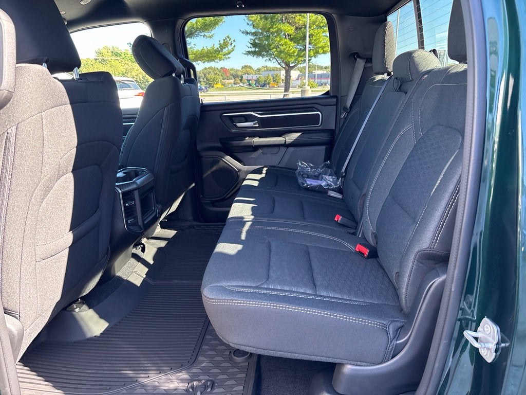 2027 RAM Ram 1500 RAM 1500 BIG HORN CREW CAB 4X4 5'7' BOX