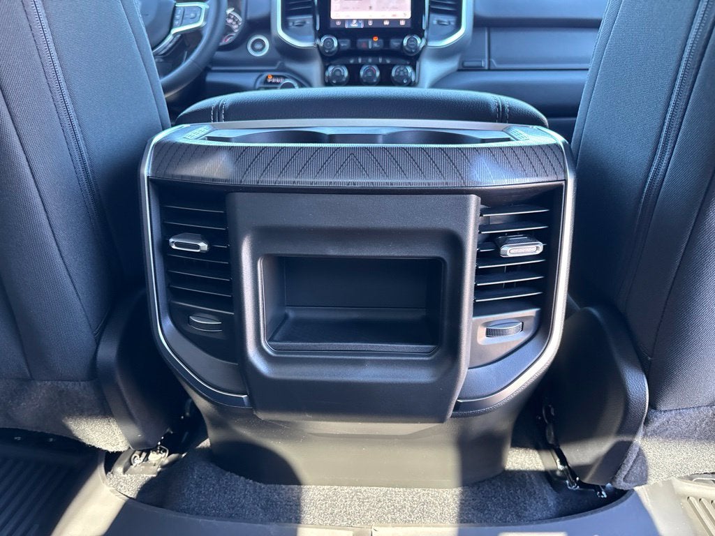 2027 RAM Ram 1500 RAM 1500 BIG HORN CREW CAB 4X4 5'7' BOX
