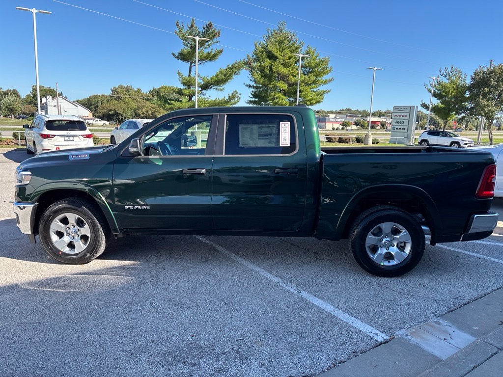 2027 RAM Ram 1500 RAM 1500 BIG HORN CREW CAB 4X4 5'7' BOX