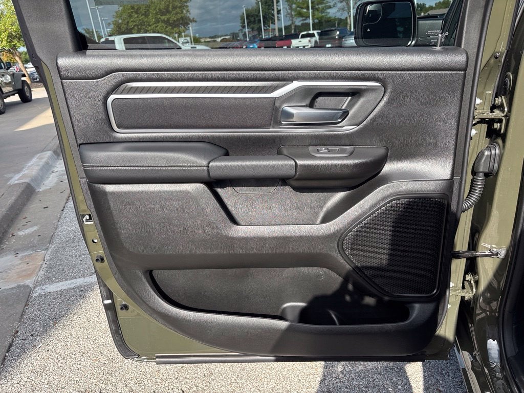 2027 RAM Ram 1500 RAM 1500 BIG HORN CREW CAB 4X4 5'7' BOX