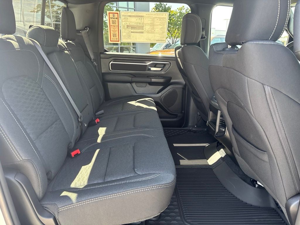 2027 RAM Ram 1500 RAM 1500 BIG HORN CREW CAB 4X4 5'7' BOX