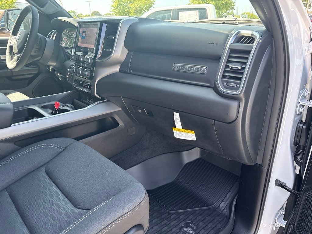 2027 RAM Ram 1500 RAM 1500 BIG HORN CREW CAB 4X4 5'7' BOX