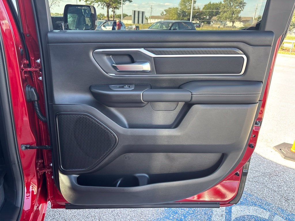 2027 RAM Ram 1500 RAM 1500 BIG HORN CREW CAB 4X4 5'7' BOX