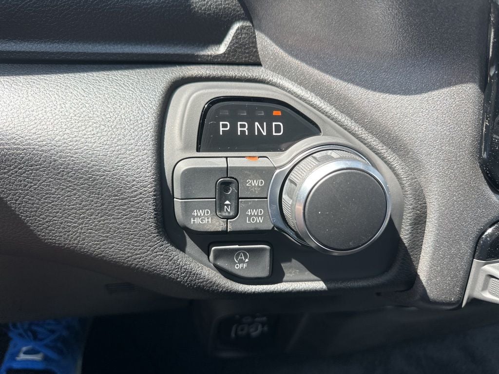 2026 RAM Ram 1500 RAM 1500 TRADESMAN CREW CAB 4X4 5'7' BOX