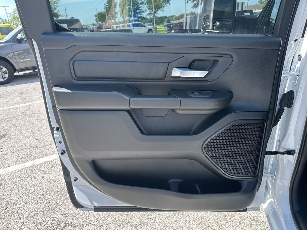 2026 RAM Ram 1500 RAM 1500 TRADESMAN CREW CAB 4X4 5'7' BOX