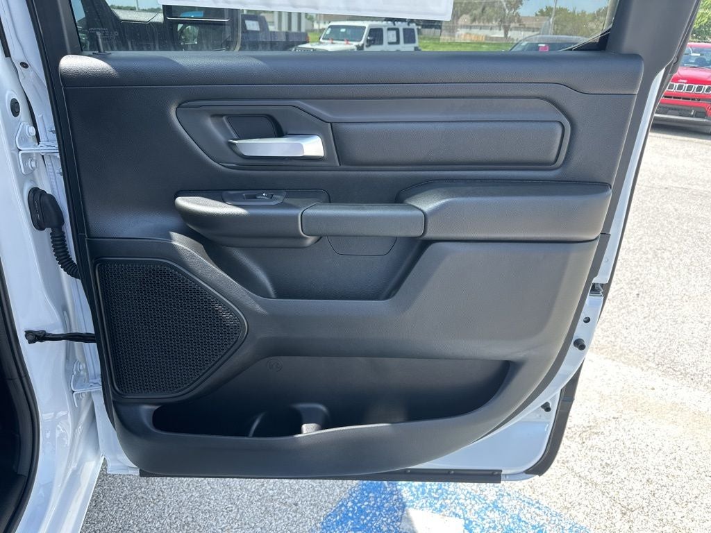 2026 RAM Ram 1500 RAM 1500 TRADESMAN CREW CAB 4X4 5'7' BOX