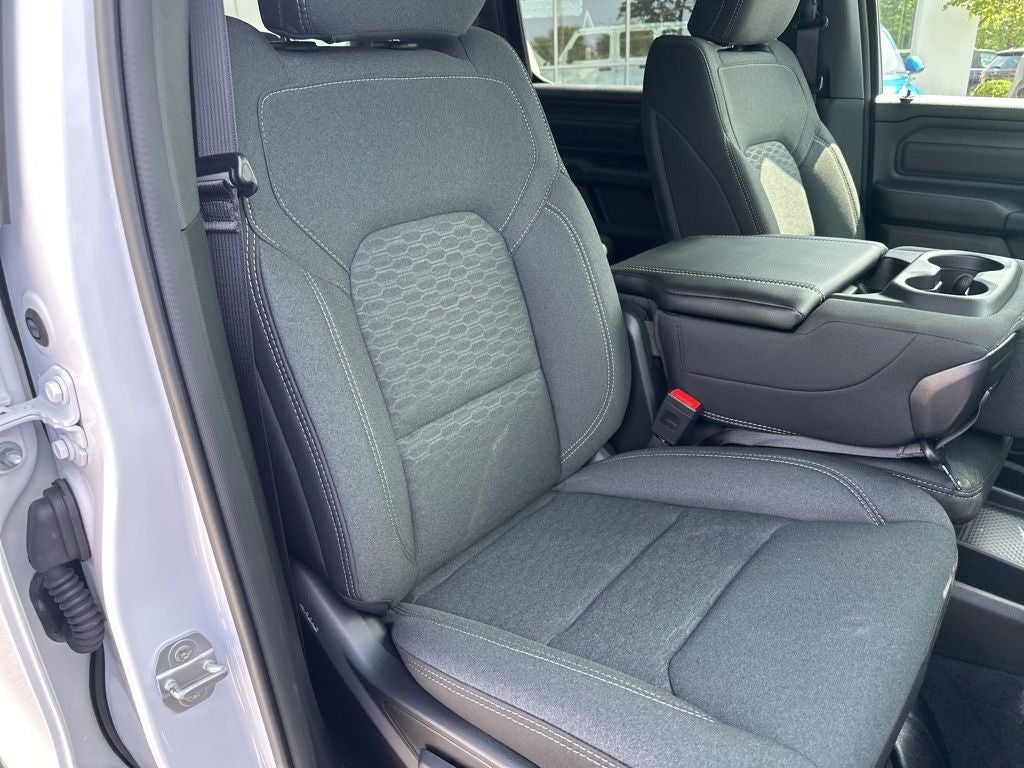 2026 RAM Ram 1500 RAM 1500 TRADESMAN CREW CAB 4X4 5'7' BOX