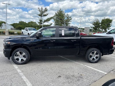 2026 RAM Ram 1500 RAM 1500 EXPRESS CREW CAB 4X4 5'7' BOX