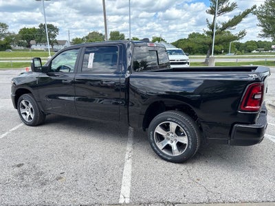 2026 RAM Ram 1500 RAM 1500 EXPRESS CREW CAB 4X4 5'7' BOX