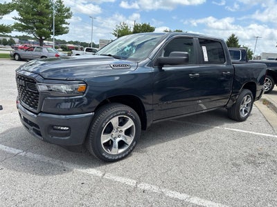 2026 RAM Ram 1500 RAM 1500 EXPRESS CREW CAB 4X4 5'7' BOX