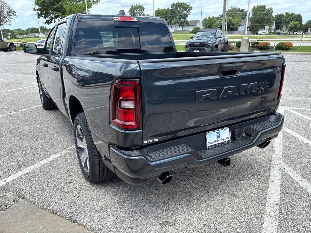 2026 RAM Ram 1500 RAM 1500 EXPRESS CREW CAB 4X4 5'7' BOX