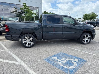 2026 RAM Ram 1500 RAM 1500 EXPRESS CREW CAB 4X4 5'7' BOX