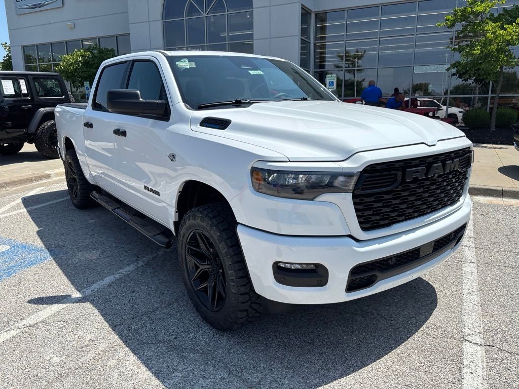 2026 RAM Ram 1500 RAM 1500 EXPRESS CREW CAB 4X4 5'7' BOX