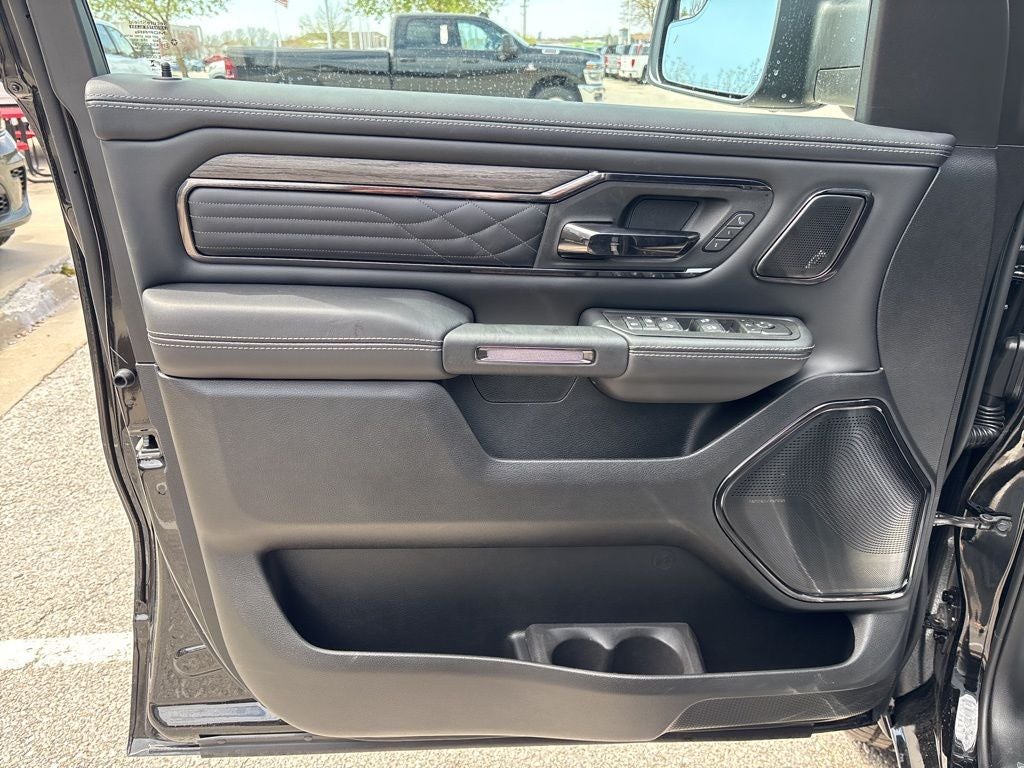 2026 RAM Ram 1500 RAM 1500 LIMITED CREW CAB 4X4 5'7' BOX